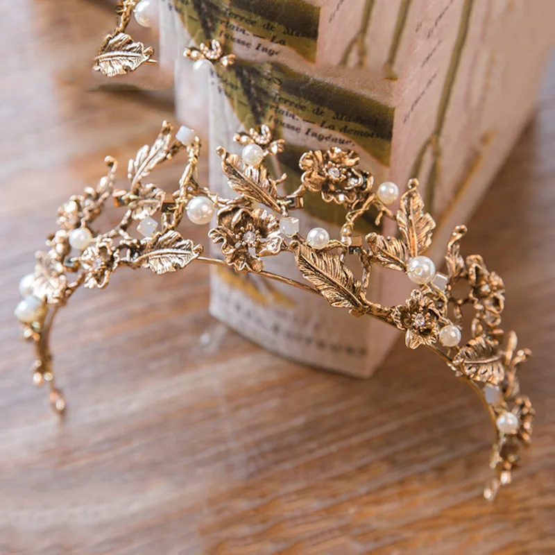 Vintage Retro Gold Bridal Wedding Tiaras and Crowns For Women Bride