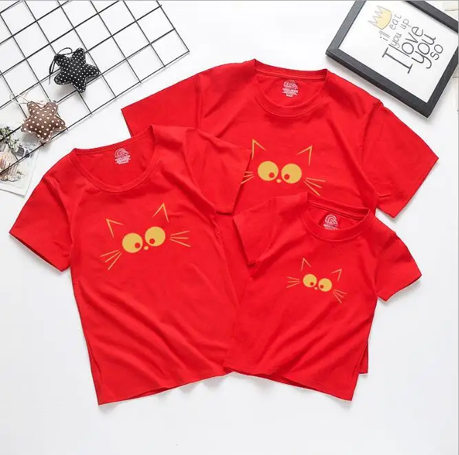 Семейная Одежда для мамы и дочки летняя футболка одежда для папы и сына одежда для всей семьи с рисунком кота мама и я - Цвет: Red