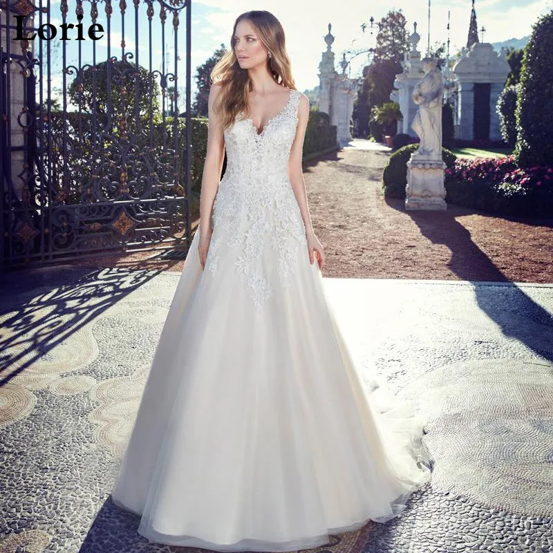 

LORIE Lace Ivory Wedding Dress V Neck Sleeveless Bridal Dress A Line Lace Appliques Backless Turkey Wedding Gowns