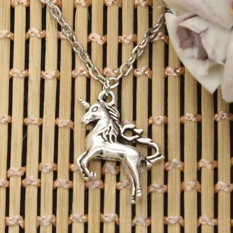 

new fashion horse union Pendants round cross chain short long Mens Womens DIY silver necklace Jewelry Gift
