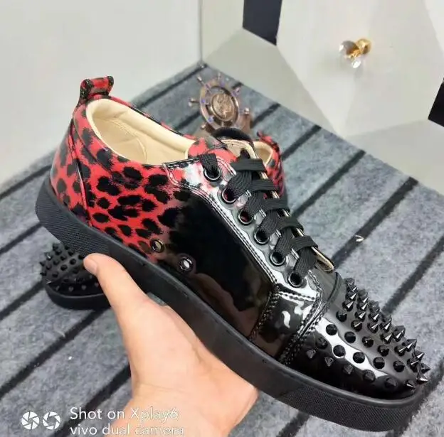 

Fashion Low Top Leopard Red-Black Leather Spikes Rivets Studs Lace Up Men Shoes Casual Shoes Flats Trainers Sapatos 38-46 sneake