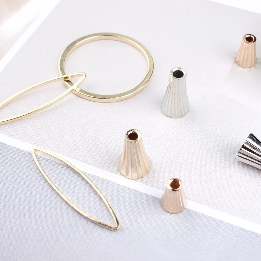 

Copper fittings DIY earrings necklace bracelet jewelry material circular circular frame Horn Pendant receptacle