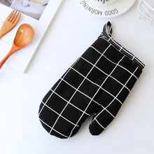 1Pcs Kitchen Glove Cotton Heatproof Mitten Cooking Microwave Oven Insulated Non slip Causal Plaid Glove