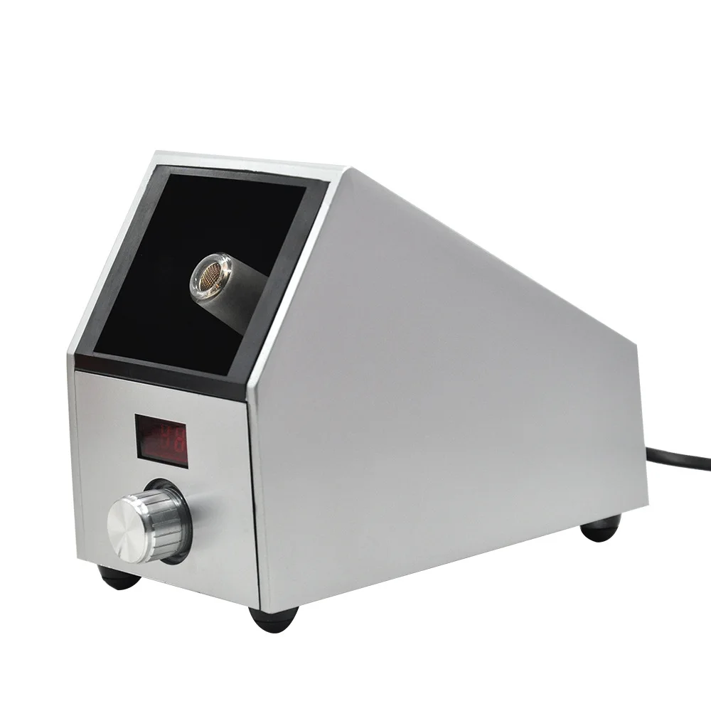 8393714870_1894327902