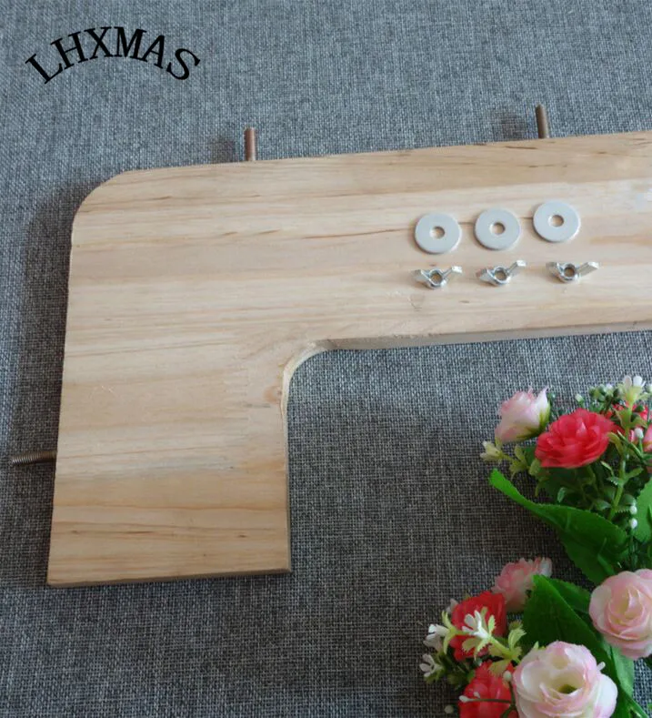 

1pcs Wooden Hamster Cage Squirrel Springboard Platform Pet Totoro Parrot Pedal Toys Fan Shape Jumping Standing D179