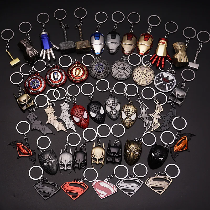 

Superhero Keychain Marvel Avenger Captain America Thor Iron Man Spiderman DC Batman Superman Car Key Chains Pendants Keyrings