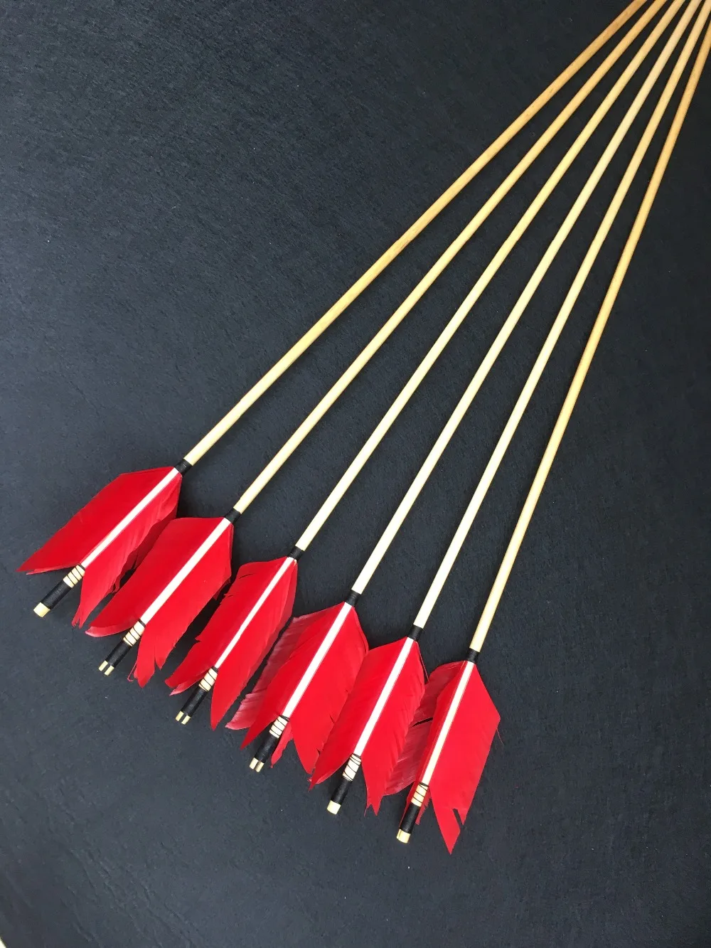 12pk Wooden red and white Archery Carbon Arrows Feather For Hunting Bow Arrow in Bow & Arrow
