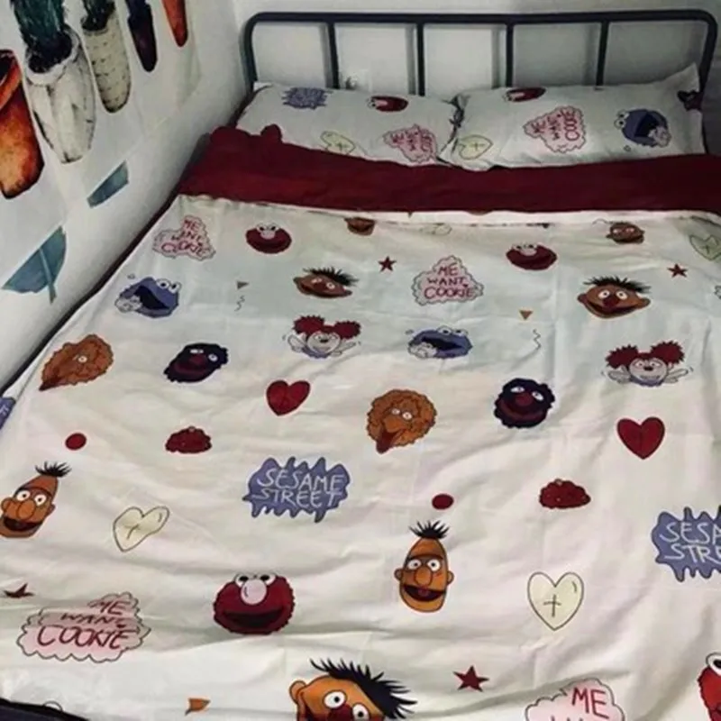 Улица Сезам ELMO полиэфирное волокно мультфильм четыре части кровать набор Творческие дети украшения для спальни X888 - Цвет: 1.5M Four-piece set