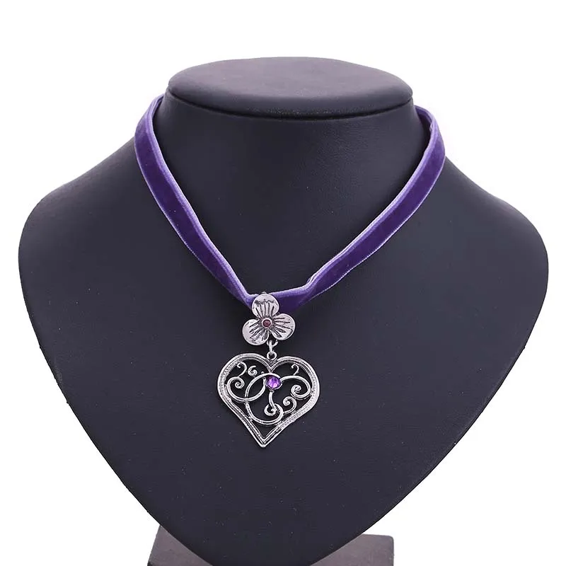 Choker necklace (2)
