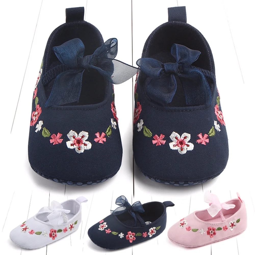 

0-1 year Baby shoes Spring and Summer embroidered baby shoes Elastic band Soft soles anti slip toddler shoes Single shoes
