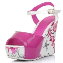 2015 neue keile offene spitze sandalen Sticken Solide Solide Ankle Strap damenschuhe dicken high heels pumps damen lackleder PU
