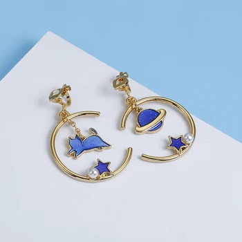 

Fashion Blue Pink Star Planet Cat Clip on Earrings Without Piercing For Women Gold Color Circle Asymmetry 2019 Earrings Clip