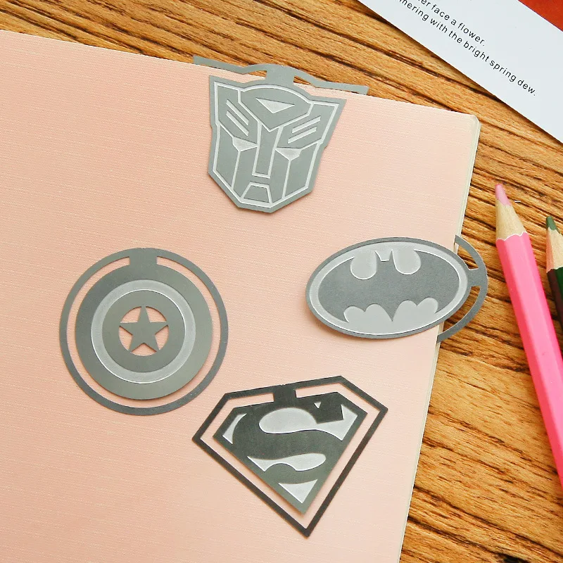 1 шт случайный металлический герой Alliance закладки маркер канцелярские подарки реалистичные кавайные Мультяшные закладки для офиса школьные принадлежности