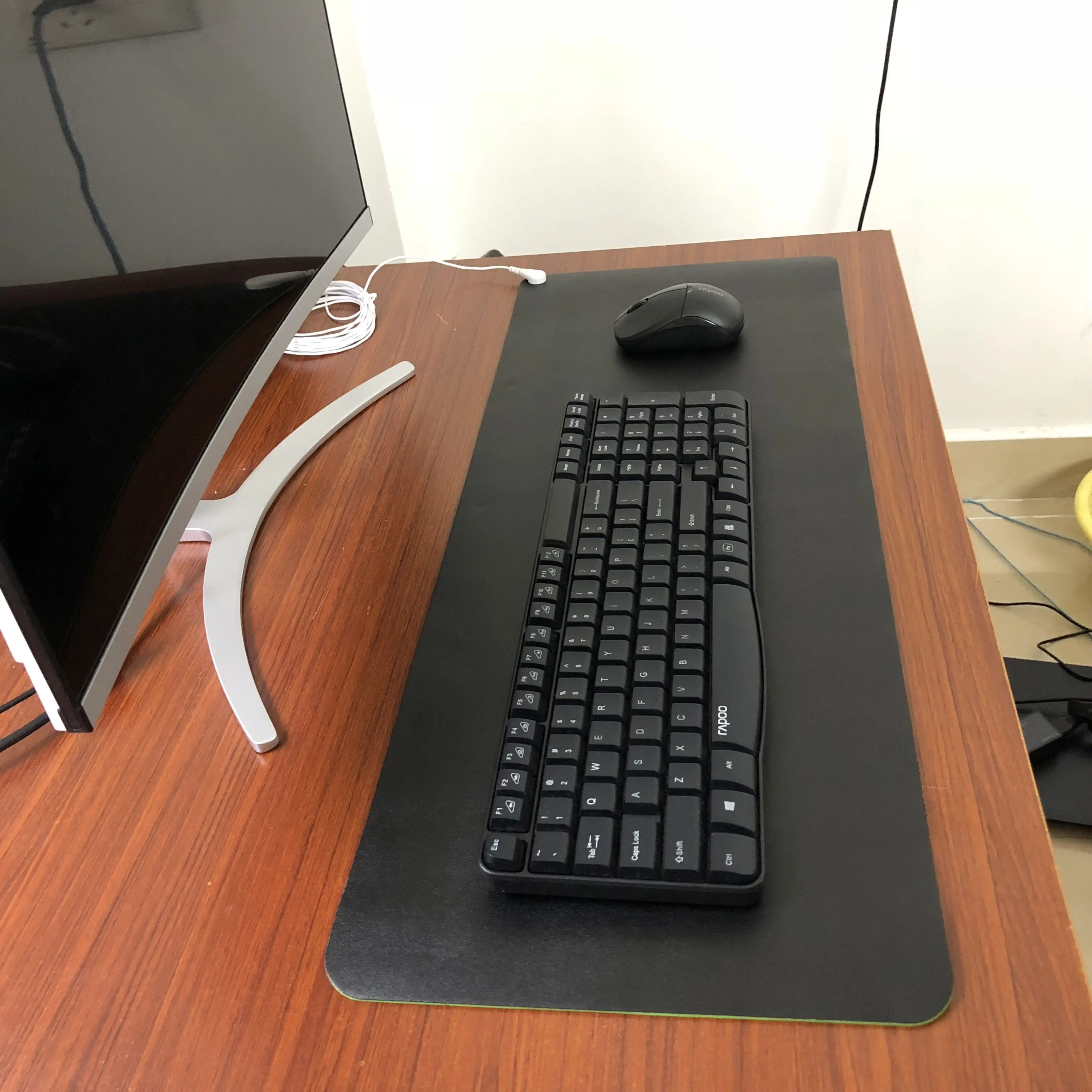 Grounded PU Desk Mat for Healthy Earthing Energy with Grounding cord