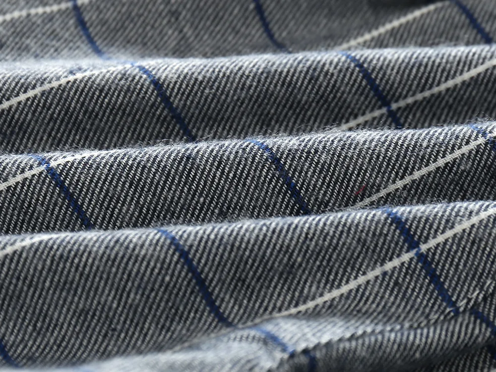 7487254937_457880003