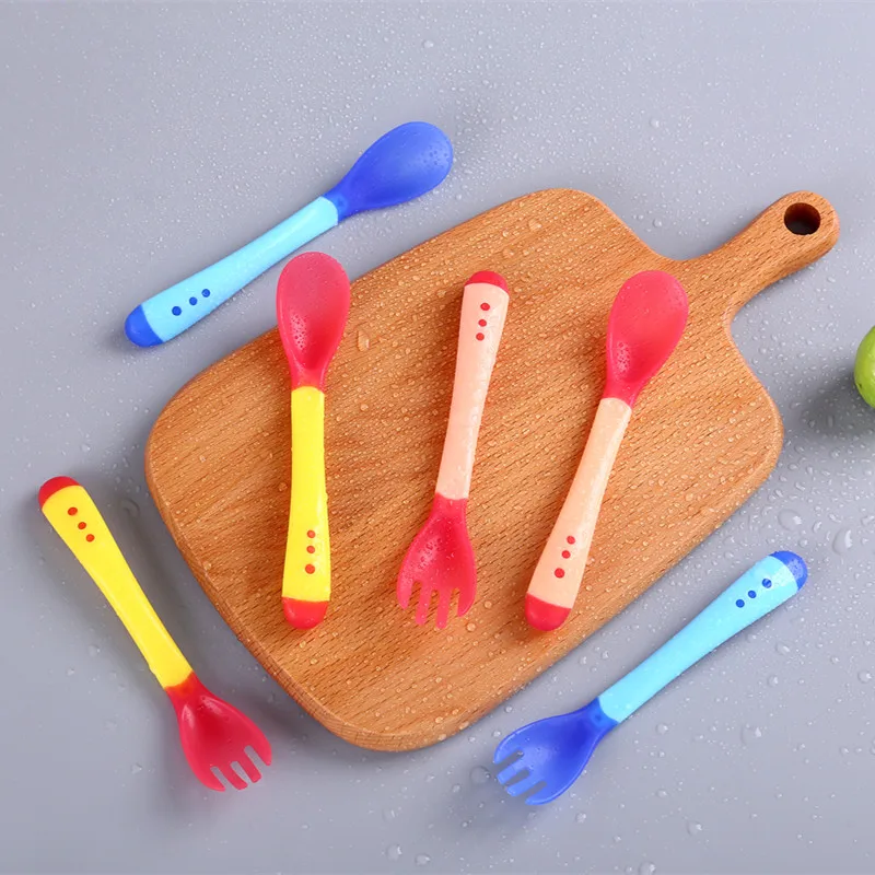 Soft head anti-scalding training spoon fork two sets of newborn temperature sensitive color spoon baby food supplement spoon bab