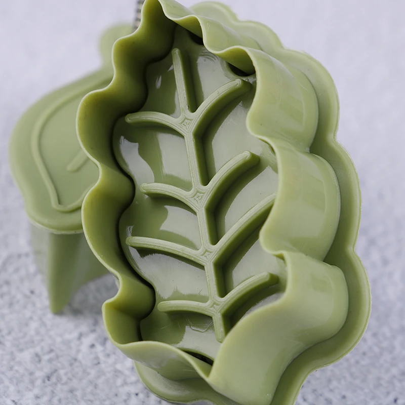4 pcs/set Pastry Cake Biscuit Mold 4 Kinds Of Leaf Shape Plastic Cookie Cutters Set Spring Plunger Baking Tools
