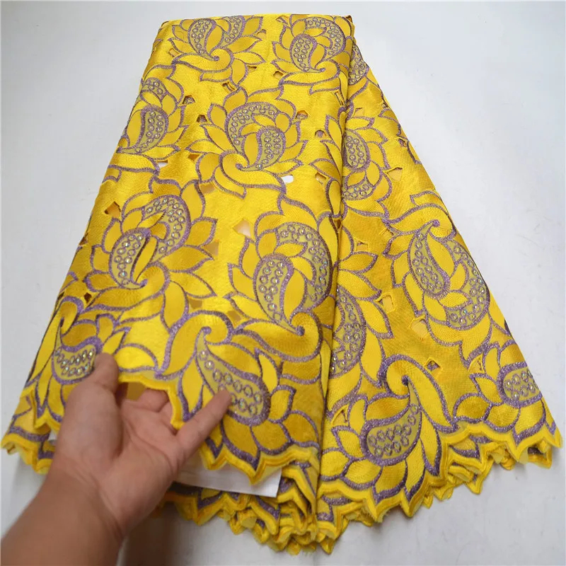 

Latest African Yellow Swiss Voile Lace Fabric High Quality Embroidery French Cotton Lace French Hand Cut Laces Fabrics PSA673-3