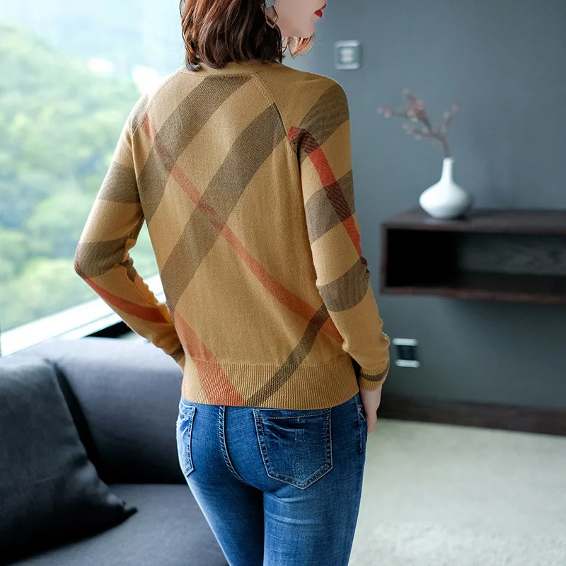 Striped v-neck elastic knit zipper cardigans sweater coats 2018 new long sleeve women autumn short coats Striped v-neck elastic knit zipper cardigans sweater coats 2018 new long sleeve women autumn short coats