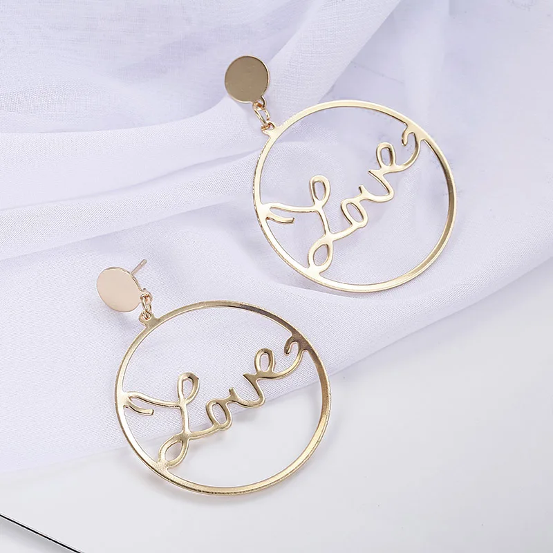 

2019 new fashion women's earrings gold alloy big circle personality ladies jewelry party explosion geometry earrings