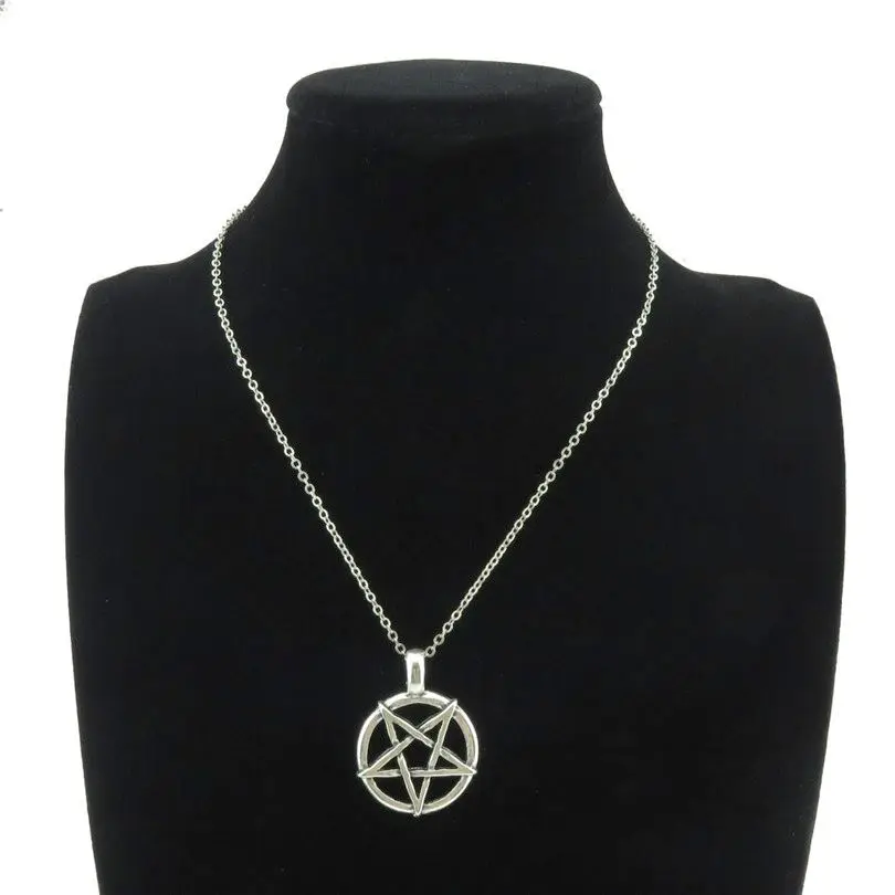 Collana Pentacolo CELESTIA In Argento 925 Con Tetragramma