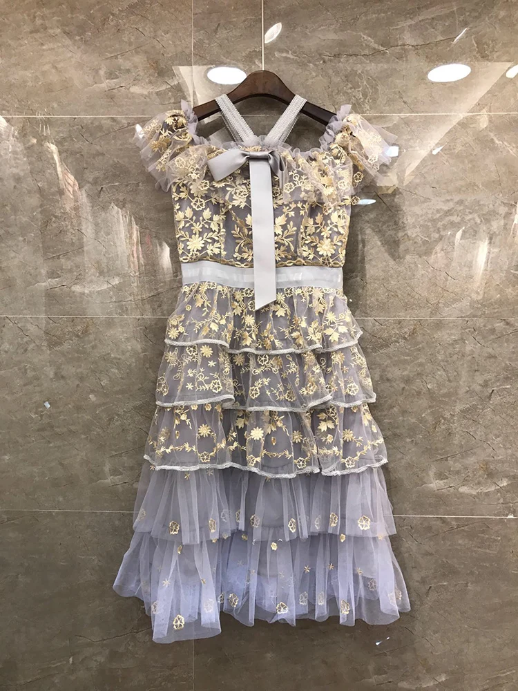 

2019 winter women's mesh dress gold thread embroidery floral hanging neck collar laminated pendulum