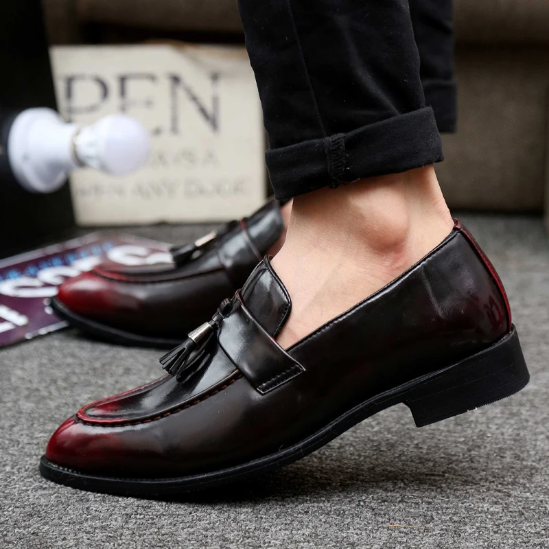 WOLF WHO Classic Men Shoes Breathable Comfortable Men Loafers Luxury Brand Men Dress Shoes For Wedding Dating Men's Flats X-199