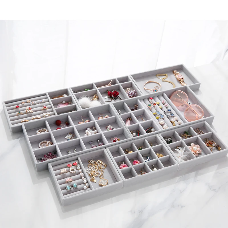N&Z New Small Type Grey Fabric Jewelry Display Storage Case With Earrings/Pendant/Ring Jewelry Organizer D1121 N&Z New Small Type Grey Fabric Jewelry Display Storage Case With Earrings/Pendant/Ring Jewelry Organizer D1121