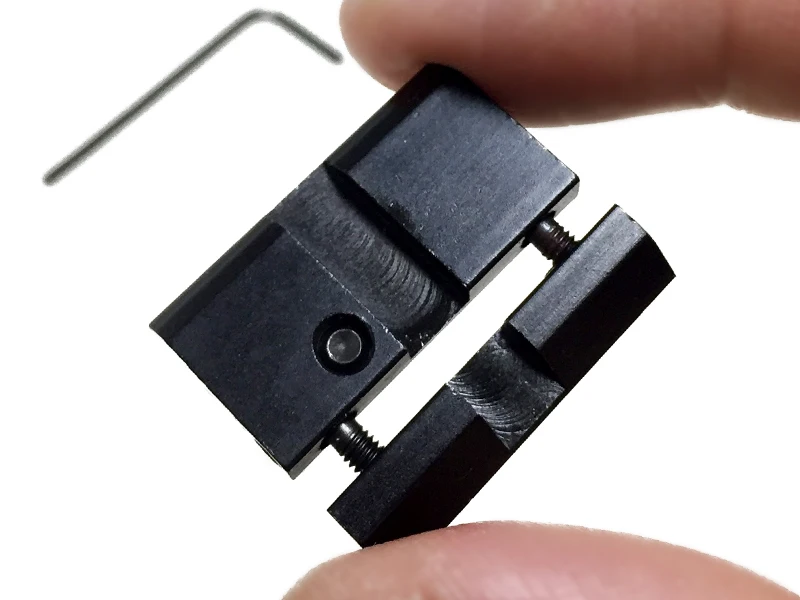 Armiyo جزءا لا يتجزأ 11mm إلى 20mm تتوافق إلى ويفر Picatinny رف السكك الحديدية جبل نطاق الألومنيوم محول الصيد اكسسوارات Armiyo جزءا لا يتجزأ 11mm إلى 20mm تتوافق إلى ويفر Picatinny رف السكك الحديدية جبل نطاق الألومنيوم محول الصيد اكسسوارات
