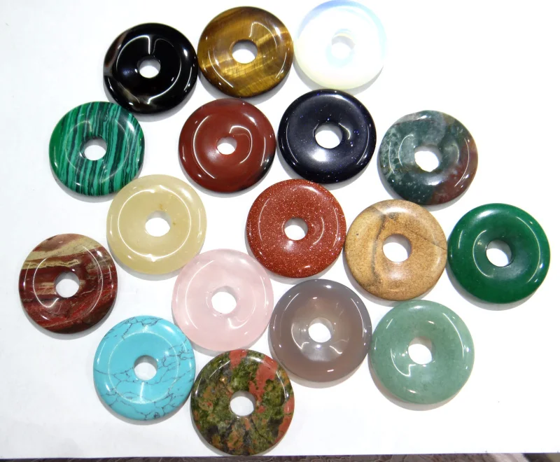 

wholesale 12pcs 30mm Natural Opal stone Agates crystal aventurine Donuts Pendant Circle Round Peace Buckle For Jewelry making