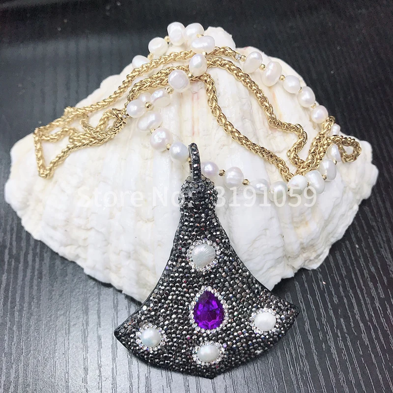 

Fashionable joker European and American elegant autumn and winter pendant adorning pearl sweater chain necklace