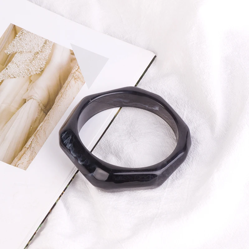 Classic Resin Cuff Bracelets Bangles for Women New Fashion Irregular Wide Geometric Acrylic Bracelet Female Charm Party Jewelry (3)