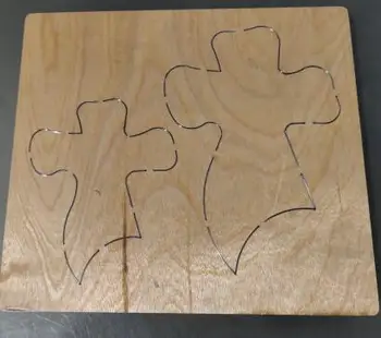 

Scrapbook Cut Sky Cross Wood Mould is compatible with most leading machines Mold thickness: 15.8mm