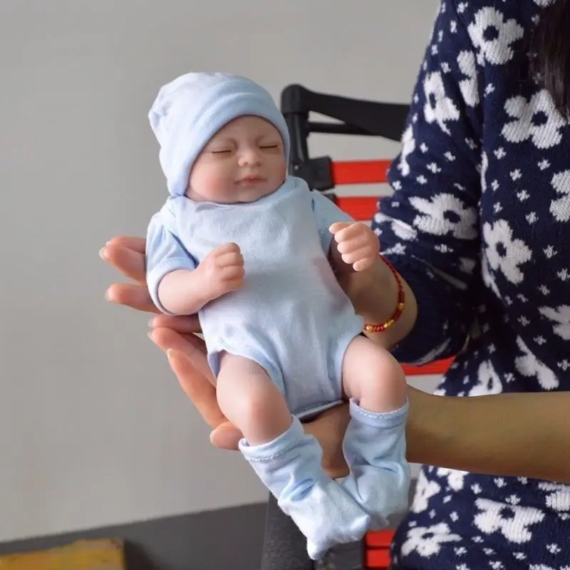 bebes prematuros de juguete