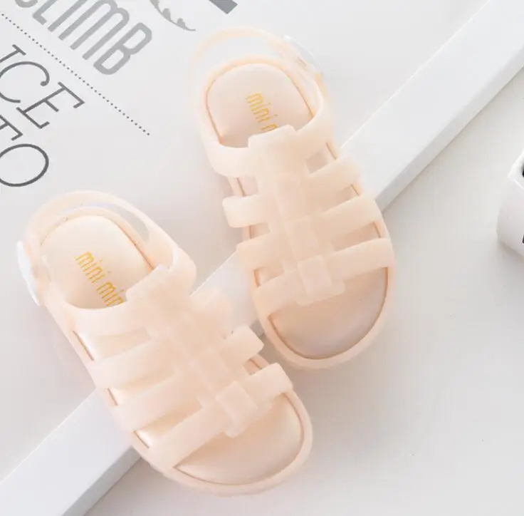Новые удобные детские сандалии Летняя повседневная детская обувь для девочек сандалии на мягкой подошве в римском стиле обувь принцессы