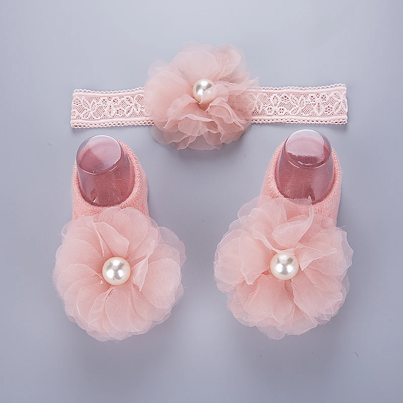 Хлопковые носки для малышей повязка на голову набор девочка малыш новорожденный младенец кружевная лента-ободок для волос с цветами и жемчугом вечерние аксессуары противоскользящие носки-Тапочки
