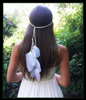 

Trendy Jewelry Brand New Long Tessal White Feather Headband With Gold Beading Bride Hair Accsorries For Wedding Decor New