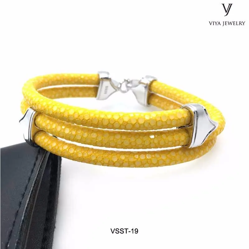 Europe-and--America-popular-charm-bracelet-Three-round-stingray-leather-cords-bracelet-VSST-19-(6)