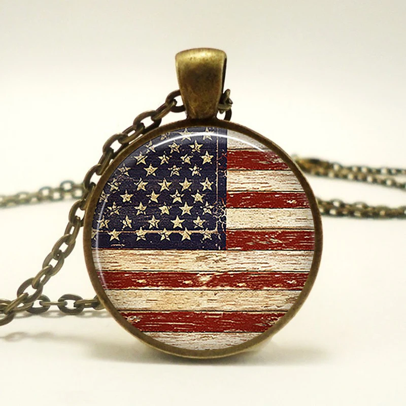 

National Flag Pendant Vintage American Flag Necklace Bronze Chain Glass Cabochon Friendship Gift Woman Man Fashion Jewelry USA