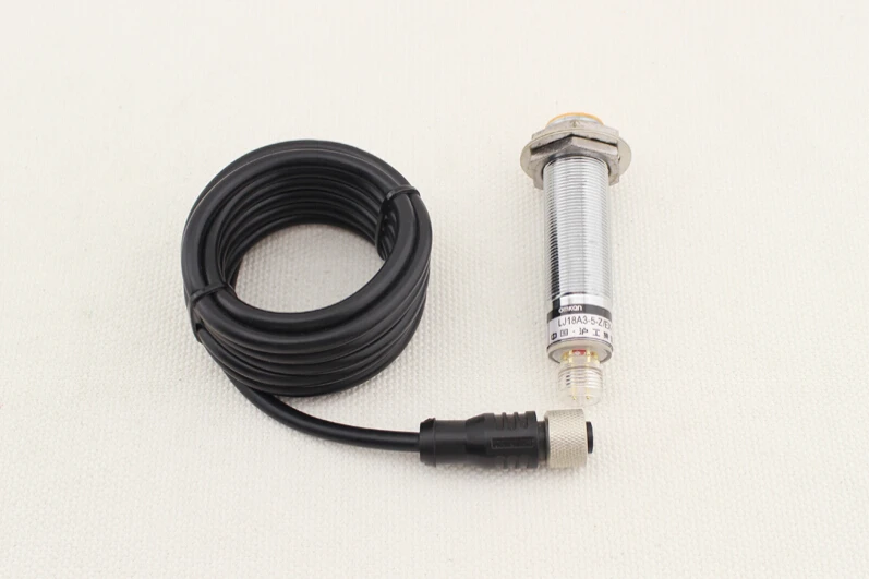 

NC NPN 5mm Approach Sensor Inductive Proximity Switch With aviation plug 6-36VDC LJ18A3-5-Z/AX-G