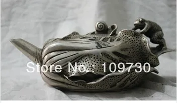 

00528 Chinese Folk Culture HandMade Silver Bronze statue Toad cabbage incense burner