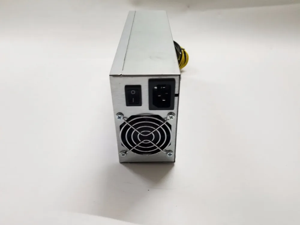 API BTC LTC тире Шахтер PSU Питание 2500 W 12 V 183A Выход для Antminer S7 S9 D3 A3 Байкал X10 гигантский-B WhatsMiner M1 M2 M3