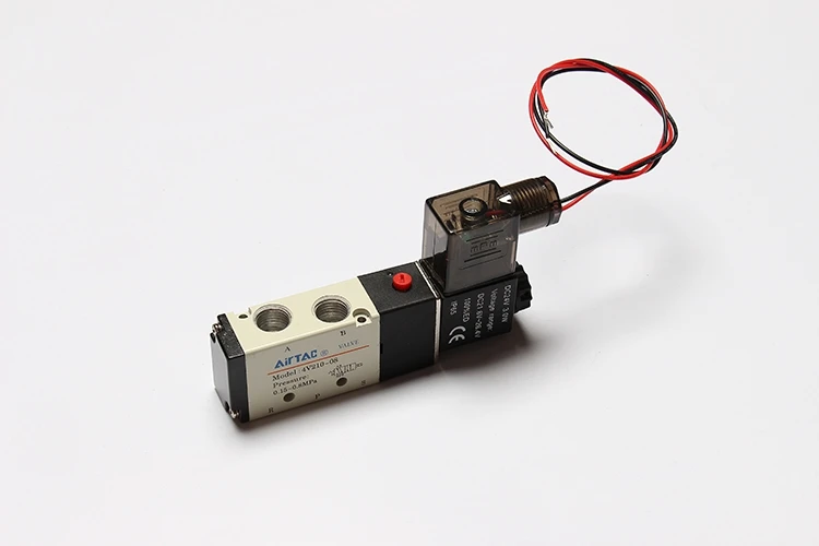 Четырехходовой Omron Реле модуль-усилитель доска изоляция оптопары для 3,3/5/12/24 V совместим с Силовые транзисторы NPN/PNP