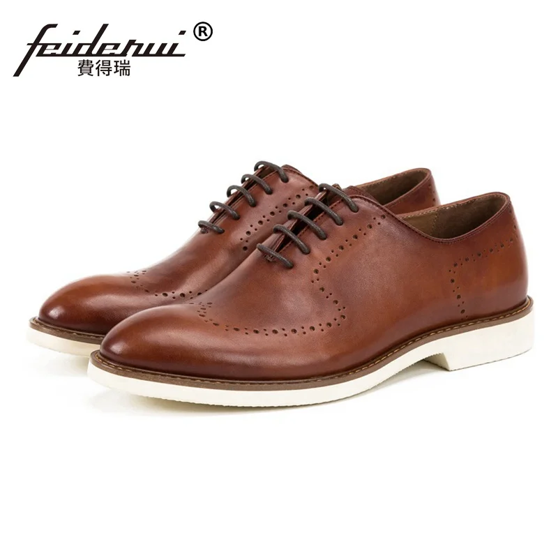 

New Fashion Round Toe Man Formal Dress Brogue Shoes Genuine Leather Breathable Carved Men's Handmade Party Oxford Footwear SS101