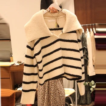 

[EWQ] 2020 Autumn New Pattern Office Lady Style Sweet Large Turn Down Collar Loose Stripes Pattern Short Length Sweater AF606