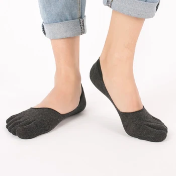 

LNRRABC 1 Pair Fashion Five Finger Toes Sock Invisible Nonslip Ankle Shallow Mouth Cotton Blend Socks Female Sock Hosiery