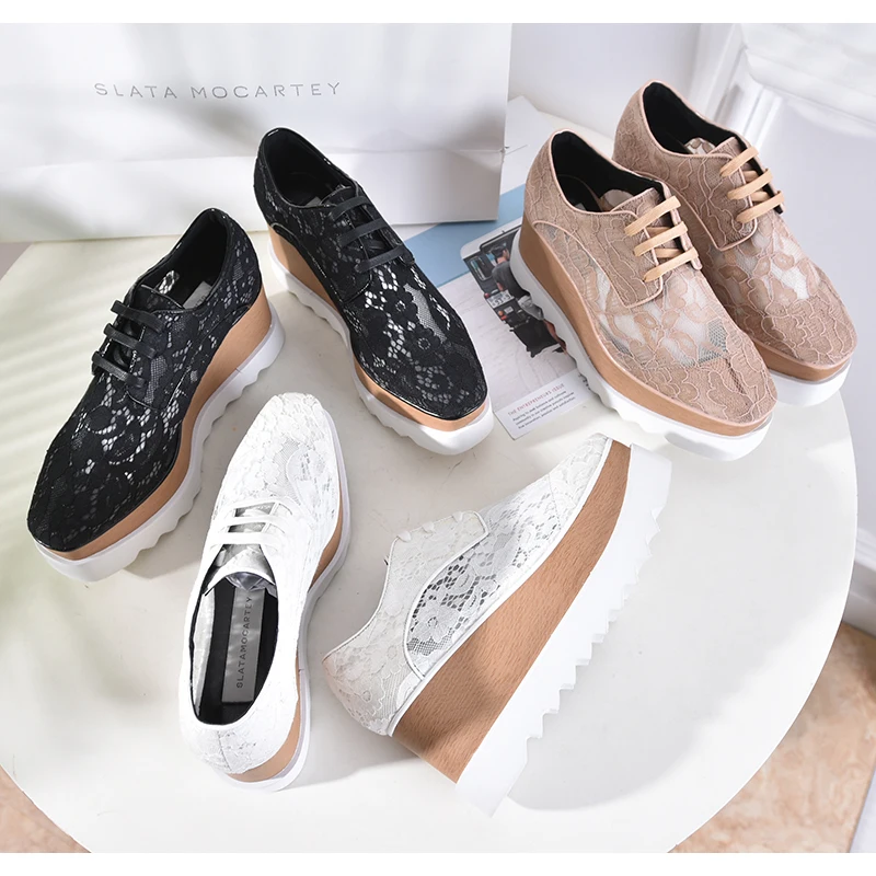 

Кроссовки женские на танкетке с квадратным носком, на толстом каблуке 7 см, со шнуровкой, дышащие, со звездами, повседневные, белые, черные, на лето