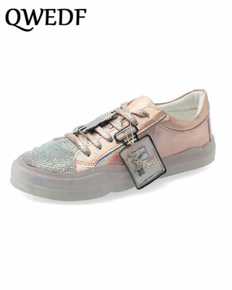

2019 new Bright Women Casual Shoes Lace Up Sneakers Trending Style Flats Women Sport Outdoor Shoes Glossy rhinestone D3-45