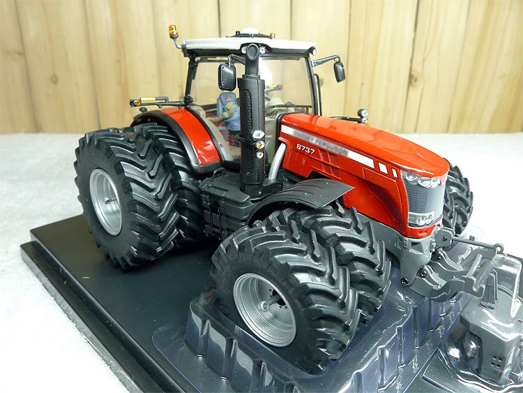 

1:32 4284 MF 8737 8WD tractor model alloy farm vehicle model Collection model