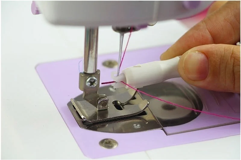 

New Hot Sale DIY Needle Threader Insertion Applicator Handle Thread for Sewing Tool Machine Sewing Tool Accessory [HY]